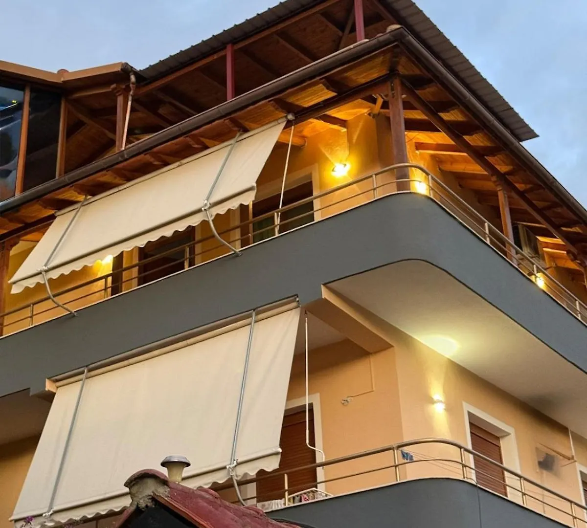 Suite Seastay Vlorë 0*,  Albânia